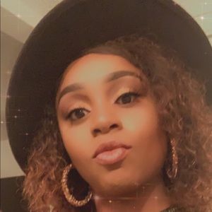 Meet your Posher, Brandy